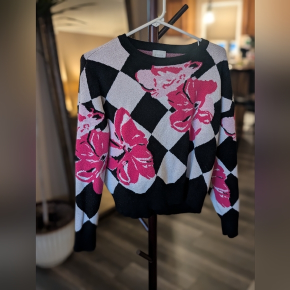 Black Checkerboard Sweater With Pink Flowers - Picture 2 of 4